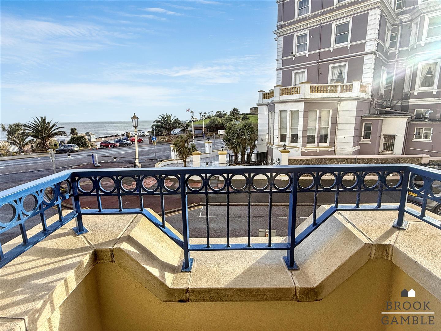 2 Bedroom Apartment. 54 Grand Parade in Eastbourne,  5